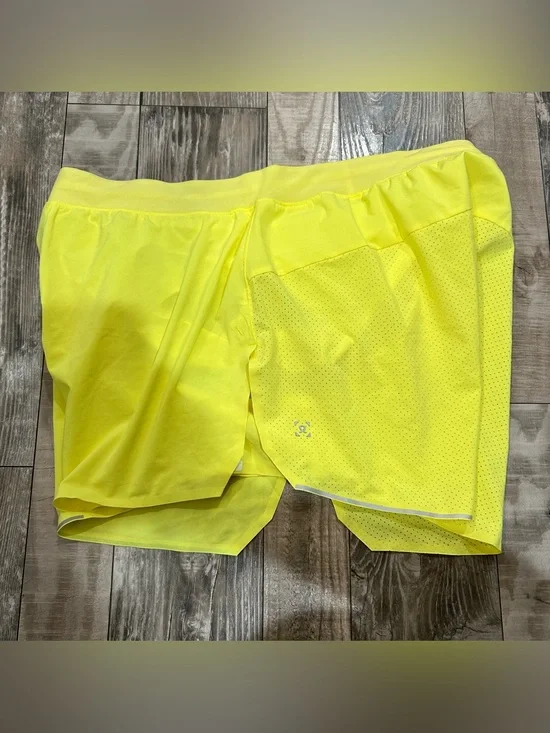Lululemon Men’s Athletic Shorts XL