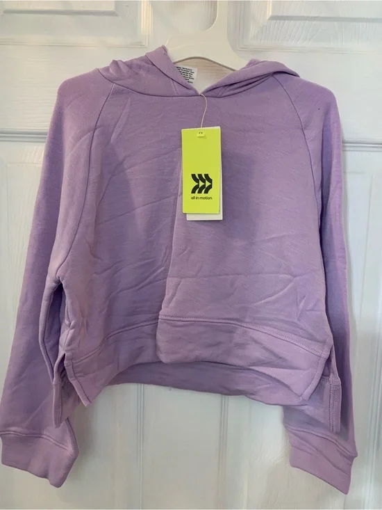 All in Motion NWT’s girl’s size small 4/5 high low cropped super soft hoodie