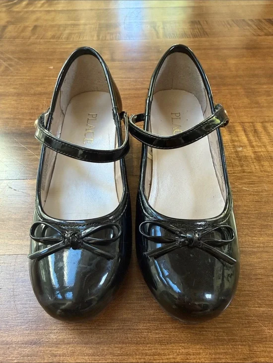 The Children's Place Black Patent Mary Janes with Bow Strap