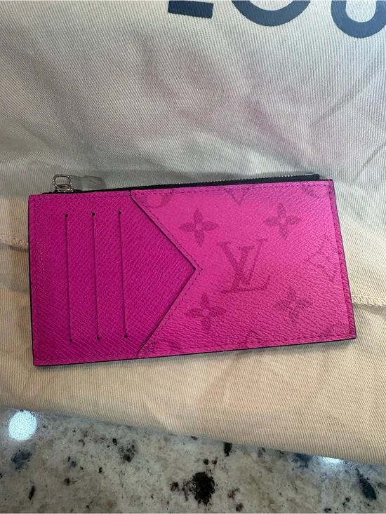 Louis Vuitton card holder Authentic