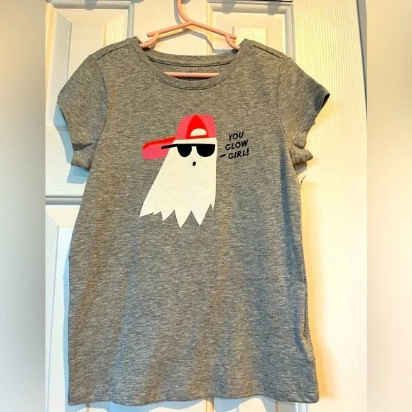 Halloween t-shirt size M (8) from Gap Factory