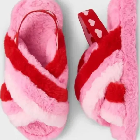 Children's Place Heart Crisscross Faux Fur Slippers