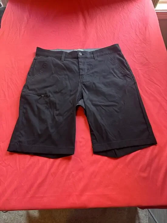Weatherproof Vintage Men's Trail Shorts Size 34 Black Hybrid Tech Cargo 1651397