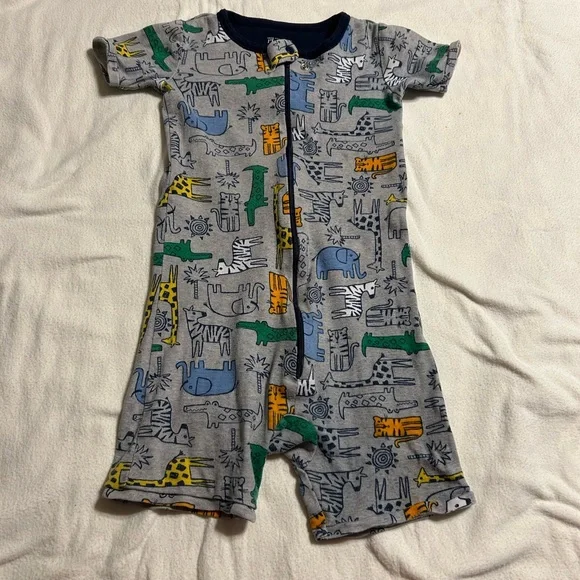 The Children's Place Gray Animal Print Bodysuit‎