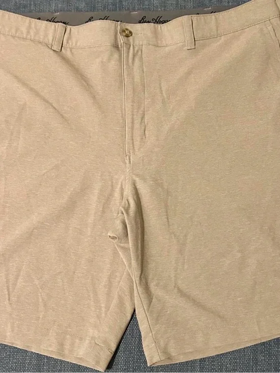Hogan Men's Beige Flat-Front Shorts with Comfort Waistband