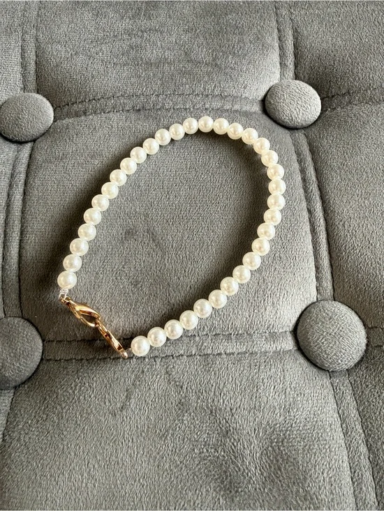 Classic Pearl Bead purse charm with Gold Clasp