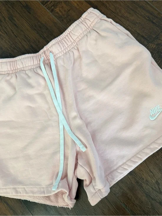Nike Men’s Pale Pink Drawstring Athletic Shorts