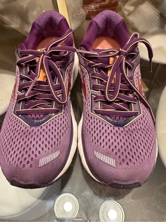 Brooks Ghost 12 Running Shoes (Women’s)