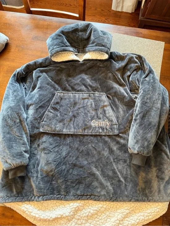 The‎ Comfy kids blanket pullover shirt