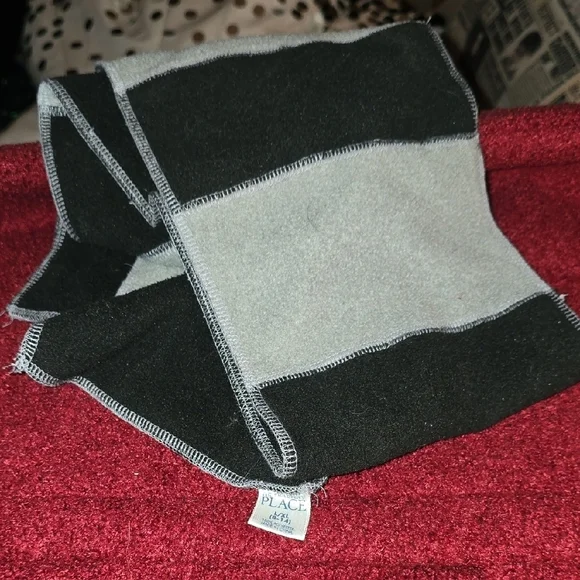 The Children's Place Black and Gray Scarf
