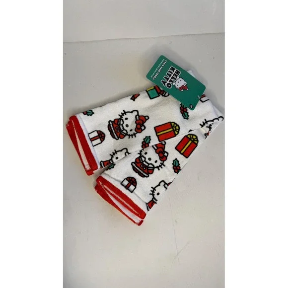 Hello Kitty Christmas Holiday Hand Towels‎ 2 Pack White Red Festive