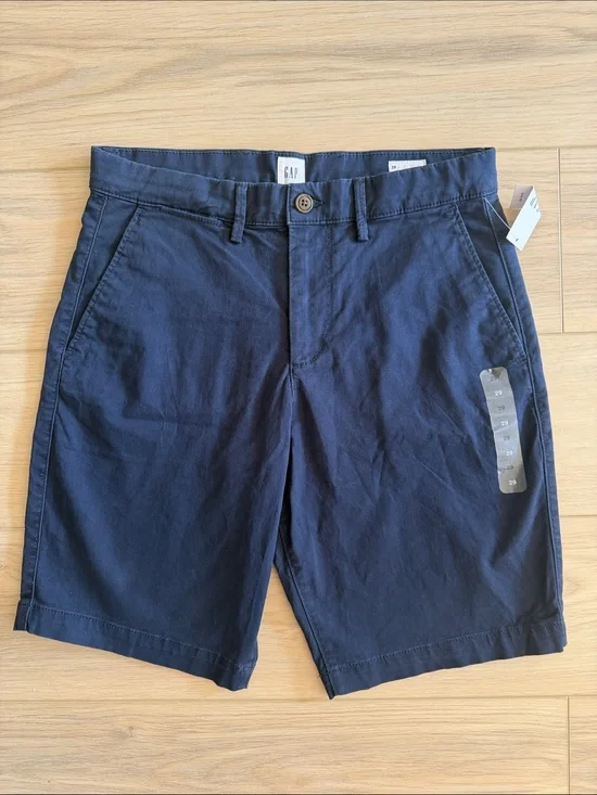 GAP Men’s Navy Flat-Front Chino Shorts