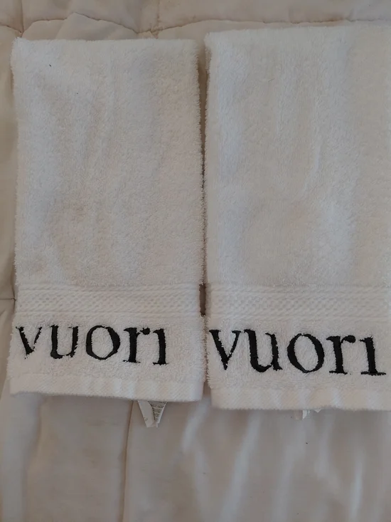 New Vuori Set Of Two Hand Towels