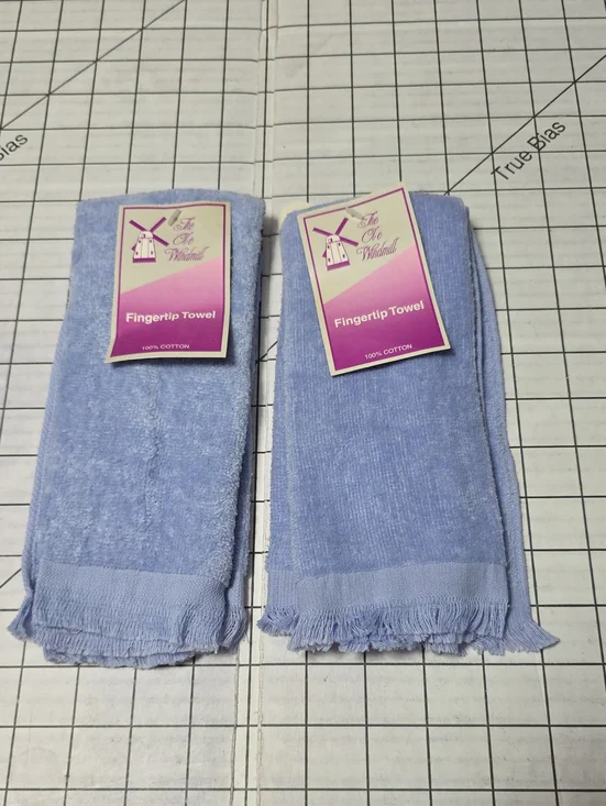 Soft Lilac Fingertip Towels by - Set of 2, NWT