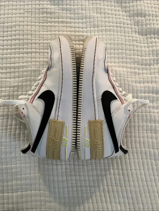Nike Air Force 1 Low-Top Sneakers