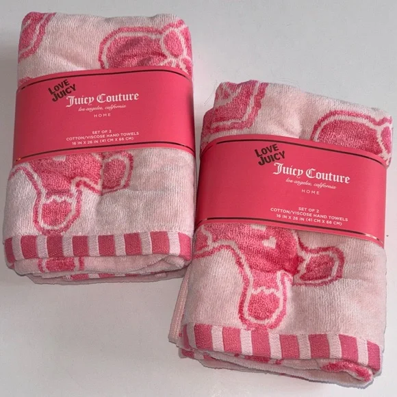 Juicy Couture Pink GINGERBREAD AND BOWS Hand Towels NWT SET OF TWO PINK GINGEY