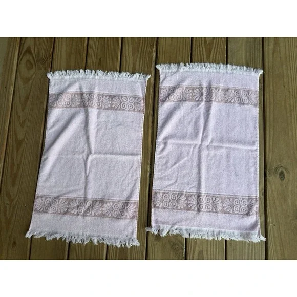 2 Vintage MCM Cannon Monticello Pink Sculpted Hand Towels