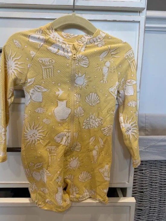 H&M Adorables Yellow Rashguard | 12M