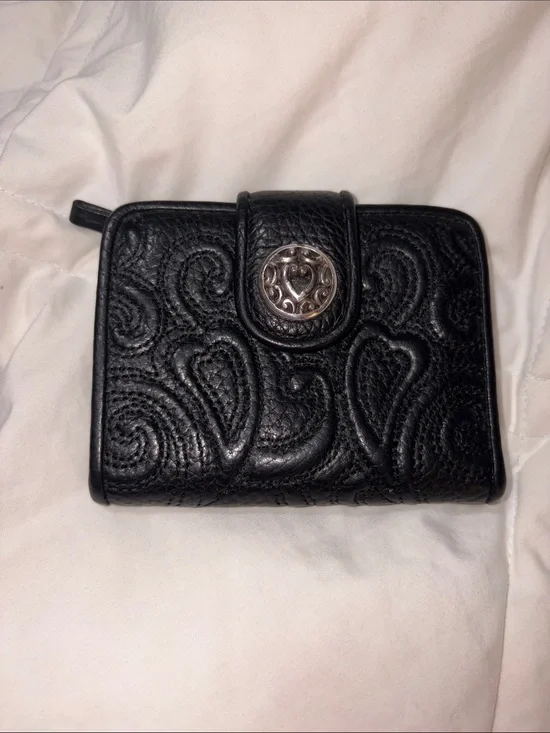 RARE HTF Vintage Brighton Black Leather hearts Embossed Bifold Wallet