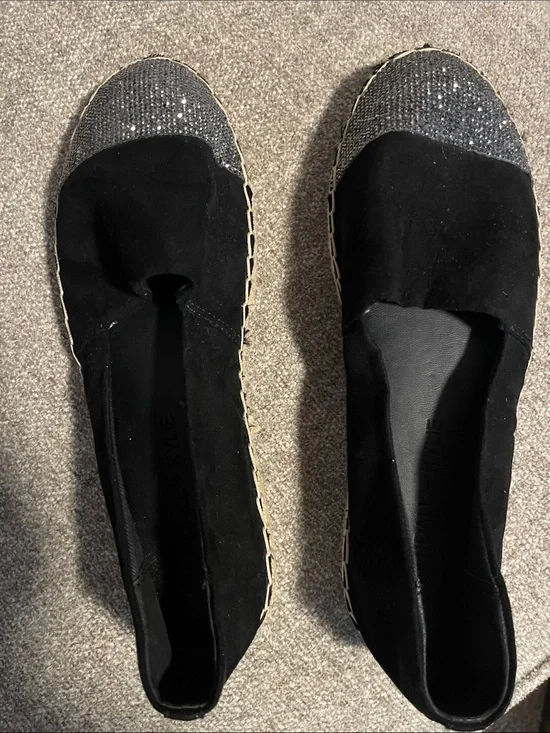 Black Suede Espadrille Flats with Glitter Toe NWOT 7.5 Kendall and Kylie
