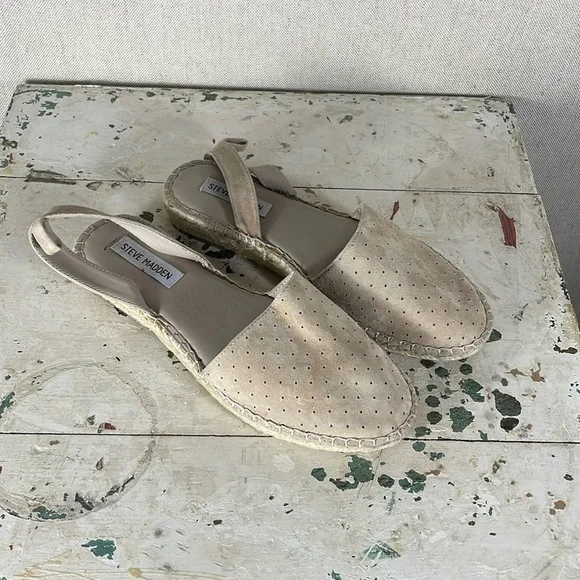 Steve Madden > Beige Sling Back Espadrille Sandals 9.5