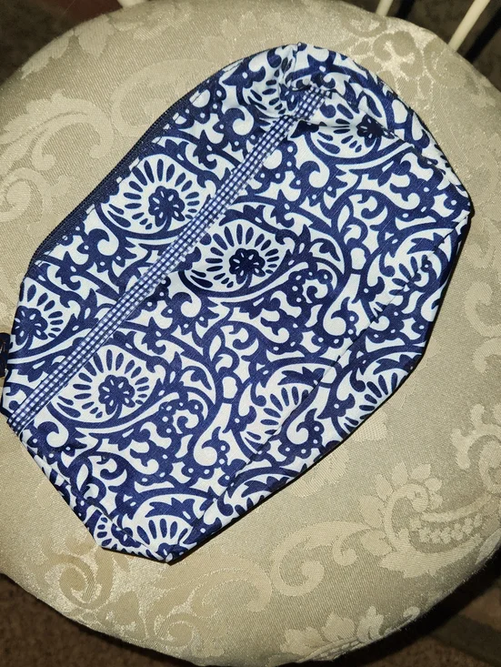 Estee Lauder Blue Floral Pattern Cosmetic Bag - Small Travel Pouch