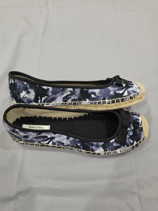 Simply Vera Vera Wang Floral Espadrilles 8.5 Black Purple Bow Slip Ons Flats NEW