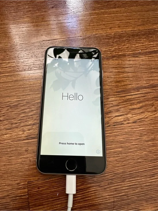Apple iPhone 6S 64gb Space Gray (circa 2016) Charger Not Included