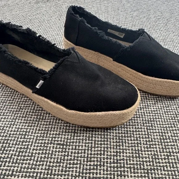 TOMS Alpargata Black Frayed Canvas Platform Espadrille Slip On Shoes Womens 9.5