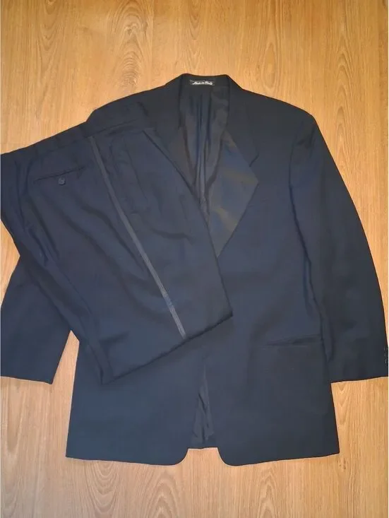 Giorgio Armani Black Men's Tuxedo Jacket and Pants