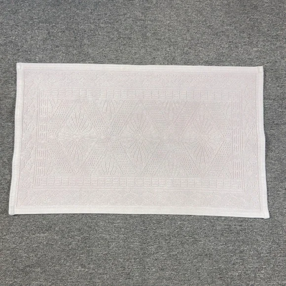 Anthropologie Textured 100% Cotton Bath Shower Mat Light Pink 34'x21