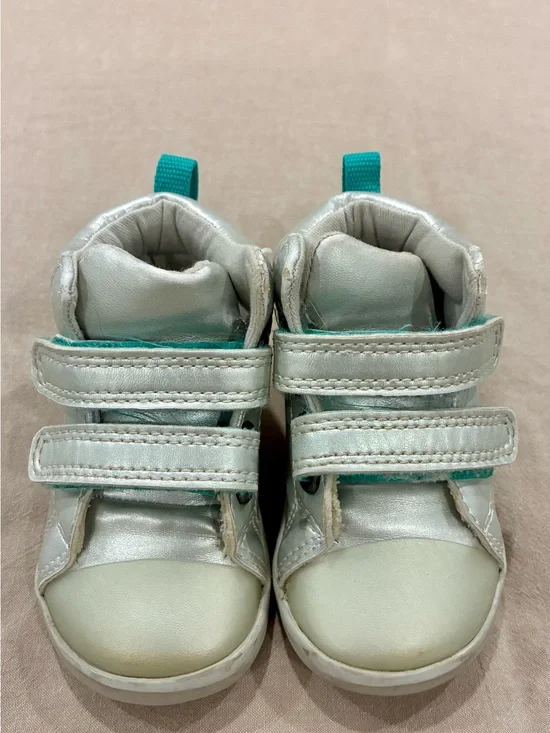 Ten Little brand toddler shoes, Size 4