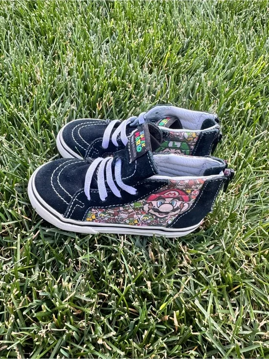 Vans x Nintendo Super Mario Sk8-Hi Zip Toddler Size 8