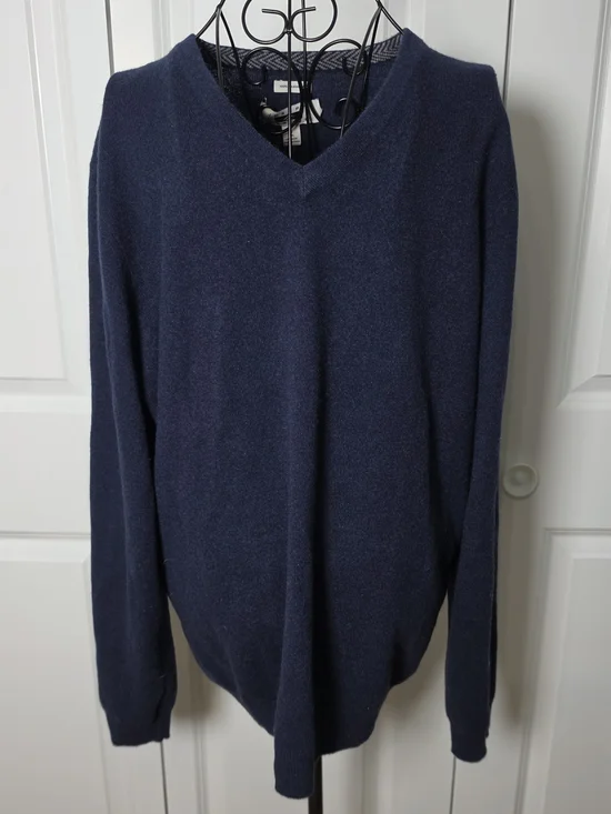 Joseph Abboud 100% Cashmere Sweater Mens L Navy Blue V Neck Quiet Luxury