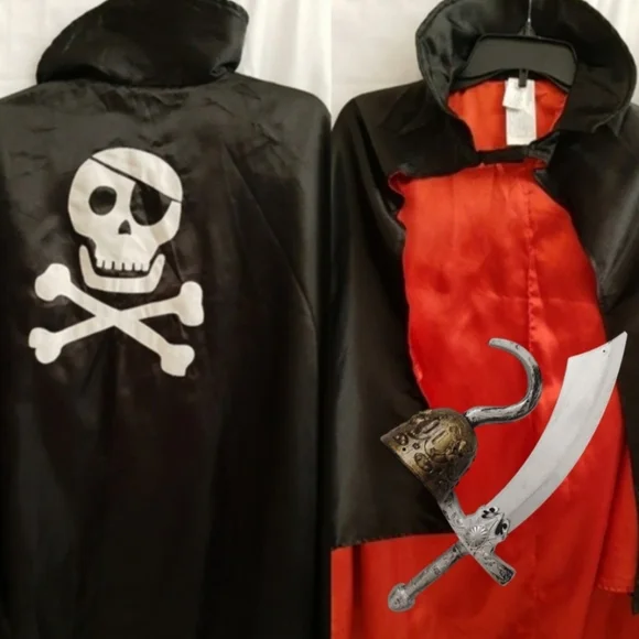 Gymboree Pirate Skull Vampire Cloak Cape Youth M/L (7-12) BONUS Toy Hook & Sword