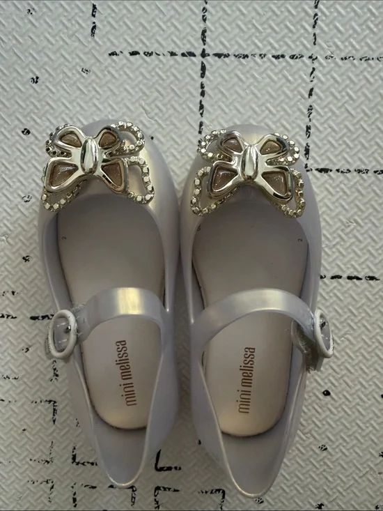 Mini Melissa Girls' White Jelly Mary Jane Shoes with butterfly