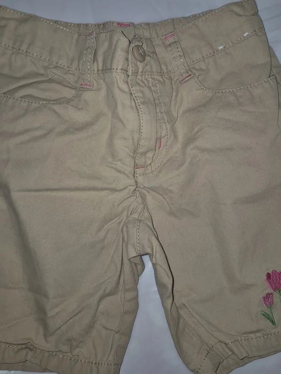 2012 Gymboree 'Bright Tulip' Girls Size 5 Kahki Shorts, SS T-shirt & 2Hair Clips