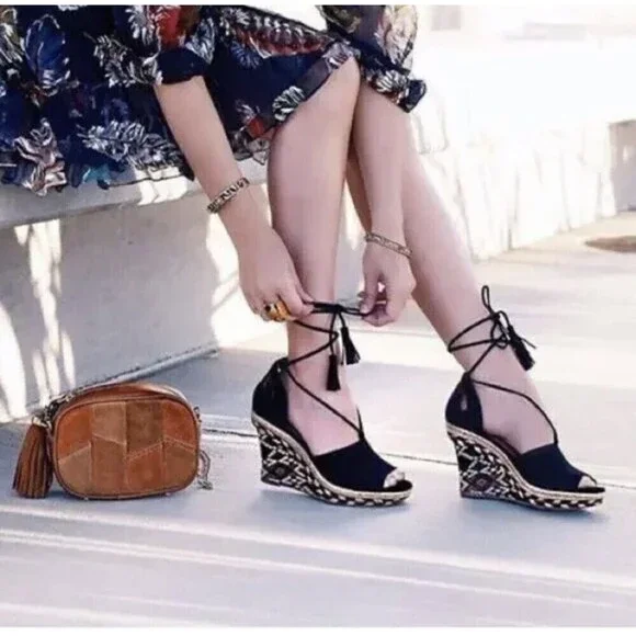 Cabi Isla Blue Suede Ankle Wrap Wedge Sandals Espadrille Size 9.5 Open Toe
