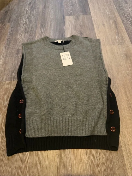 THML Gray Front with navy Side Button Crewneck Vest