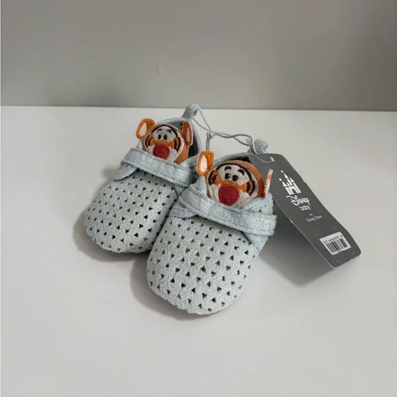 Disney Baby 0-6 Months Winnie the Pooh Tigger Baby Slip-On Soft Sole Shoes