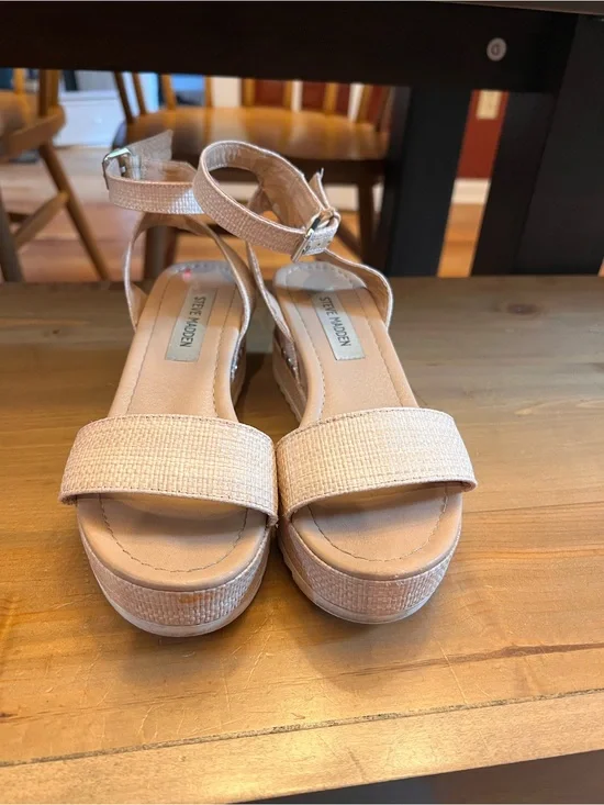 Steve Madden Beige/Tan Espadrille Platform Ankle Strap Sandals size 6