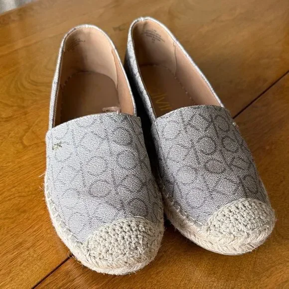 Calcin Klein espadrille flats