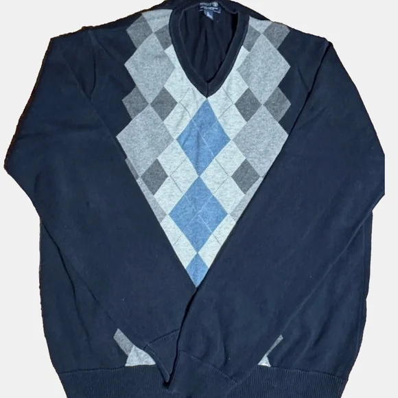 (L) Men’s ‘G.H. Bass & Company’ Argyle Navy/ Gray Pullover Sweater