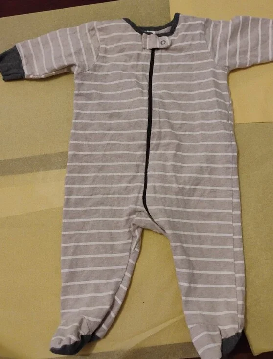 Two 0-3m Baby Sleepers, Gerber Gray And White Stripe, Dogs With Red Accents