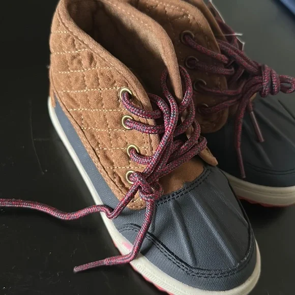 Oshkosh boots