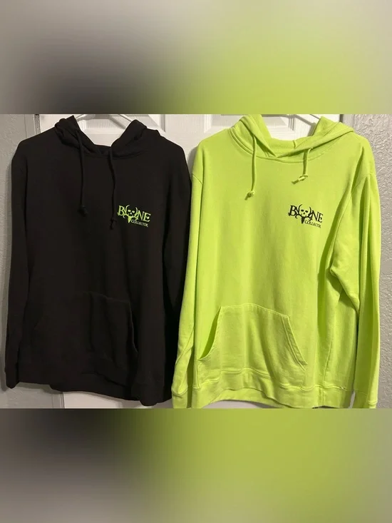 Bone Collector Hoodies size Large