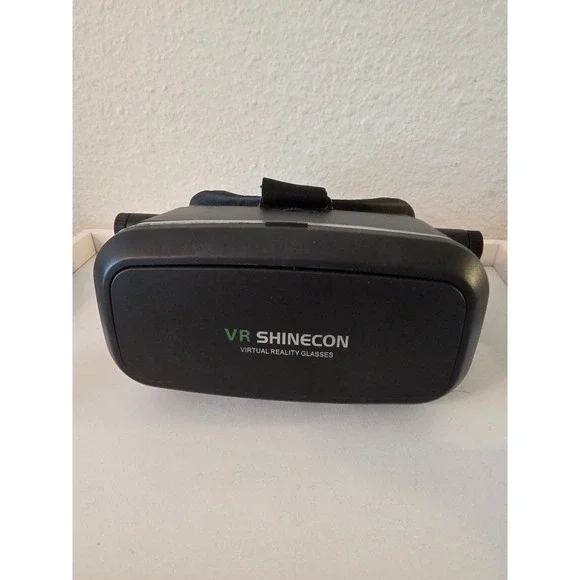 VR Shinecon Virtual Reality Glasses Black VR Headset with Bluetooth Remote