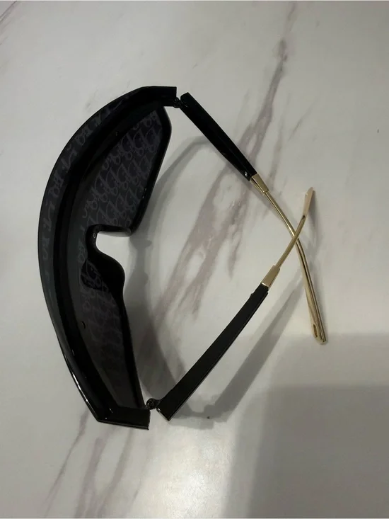 Black and Gold VR Shield Visor Sunglasses