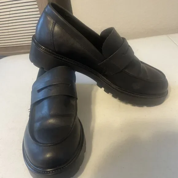 Women's black Penny Loafers Shoes Steve Madden 9M Lotto 1.5”heel