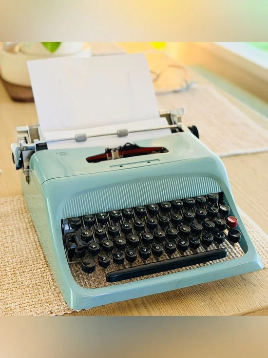 1950s Italian Olivetti Studio 44